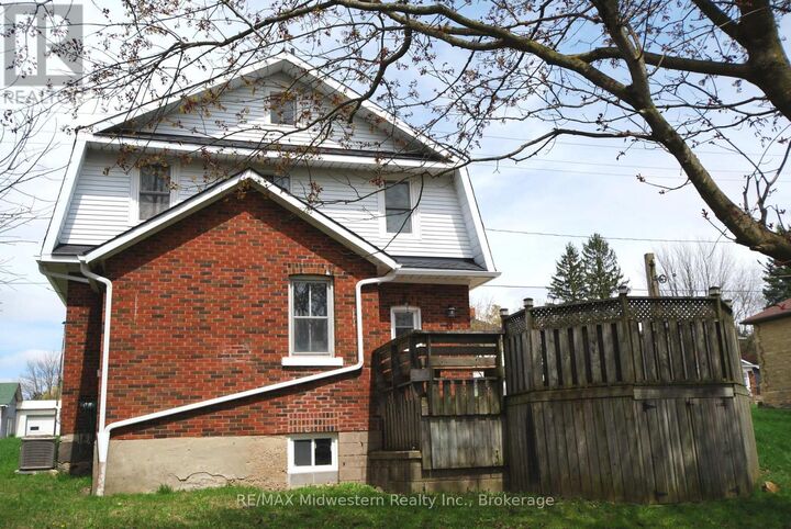 Property Photo:  200 Elora Street South  ON N0G 1Z0 