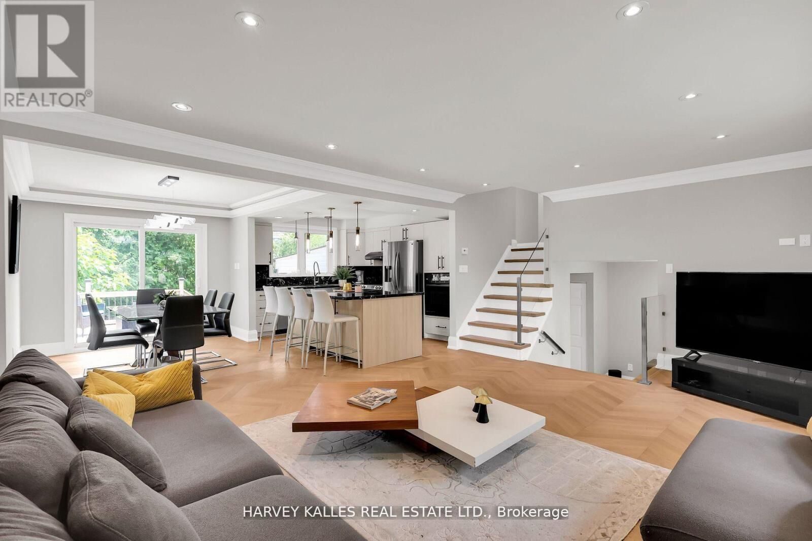 Property Photo:  16 Wedgeport Place  ON M2N 4B4 
