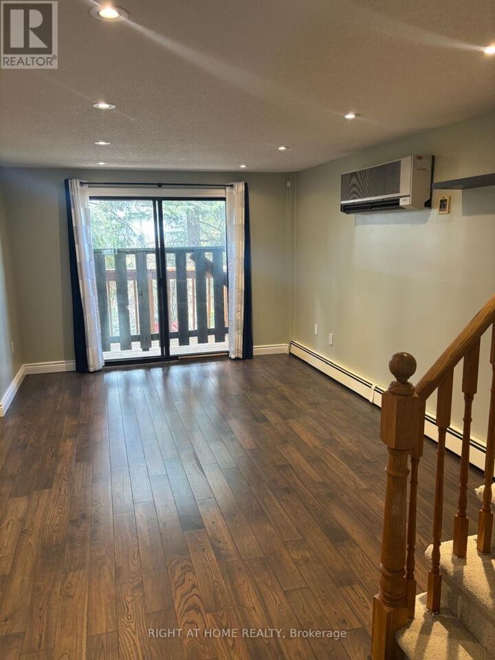 Property Photo: 9 Quail Crescent ON L4N 6X1