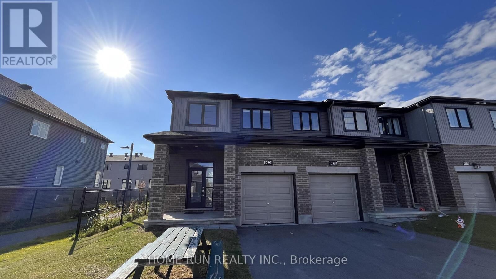 Property Photo:  580 Lilith Street  ON K2J 6Z5 