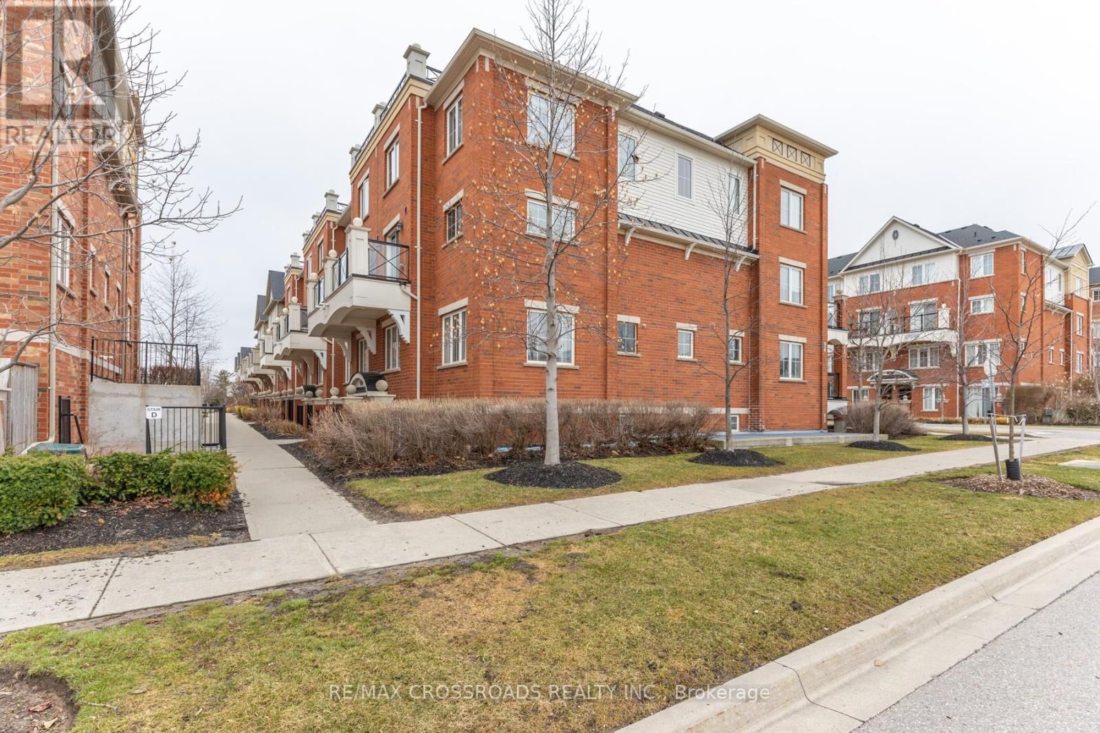 Property Photo:  2460 Post Road 16  ON L6H 0J2 