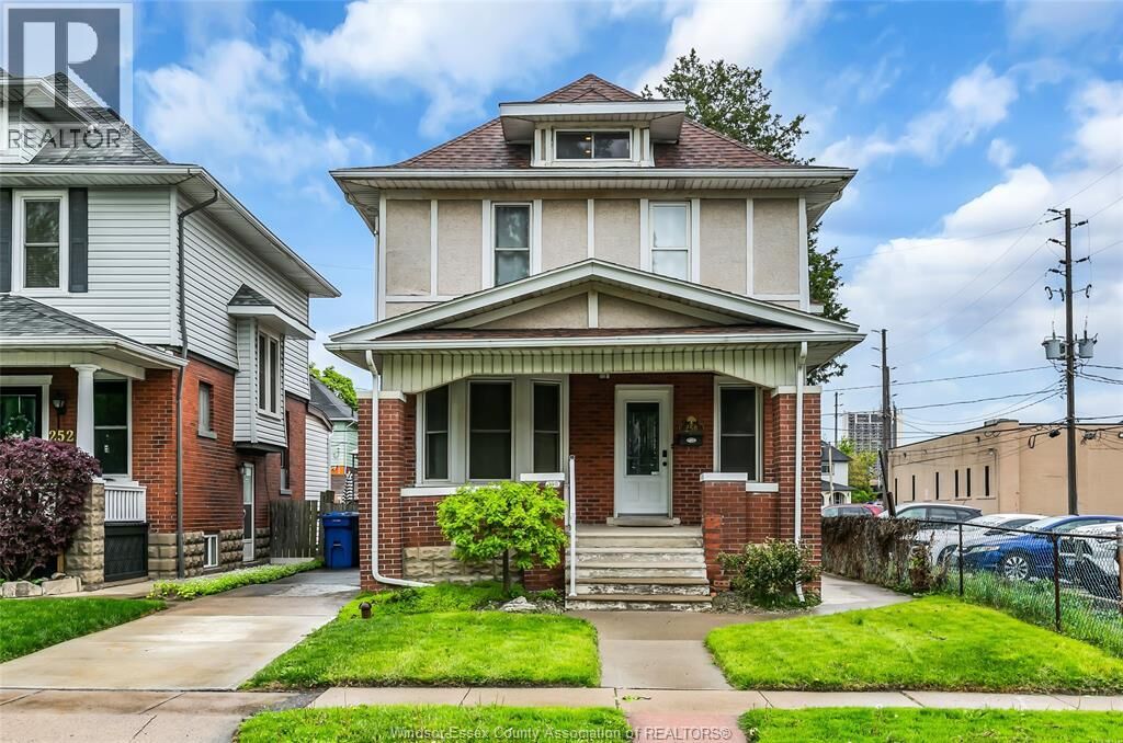 Property Photo:  258 Elm Avenue  ON N9A 5G8 
