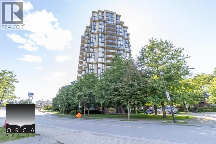 Property Photo:  11 East Royal Avenue 102  BC V3L 0G9 