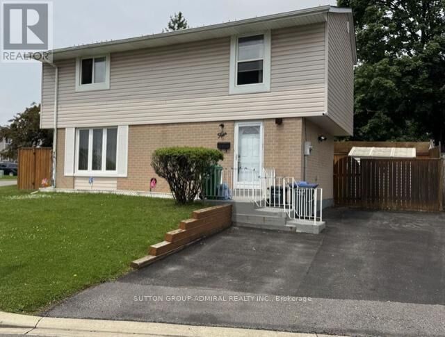 Property Photo:  4 Hardcastle Court  ON L6S 2A9 