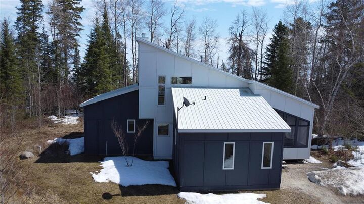 Property Photo:  94 Little Deer Road  MB R0C 2R0 