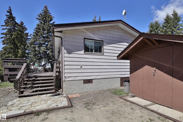 Property Photo: 6010 50 Street AB T0C 2C0