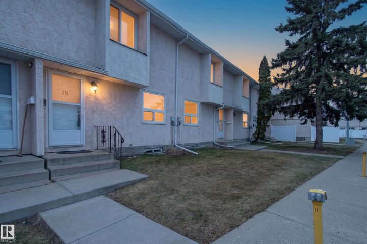 18 Lakewood Village NW — photo 1