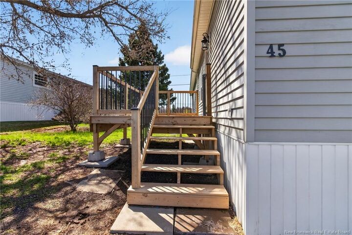 Property Photo:  45 Rose Avenue  NB E1B 5B3 