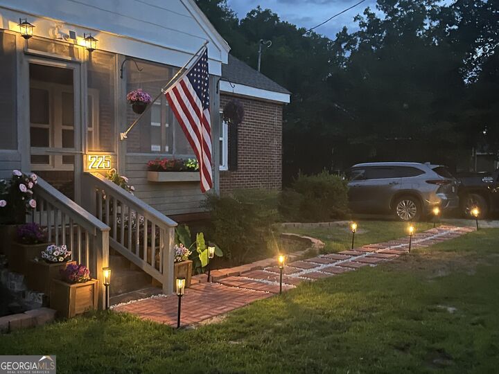 Property Photo:  225 Gordon Street  GA 30824 