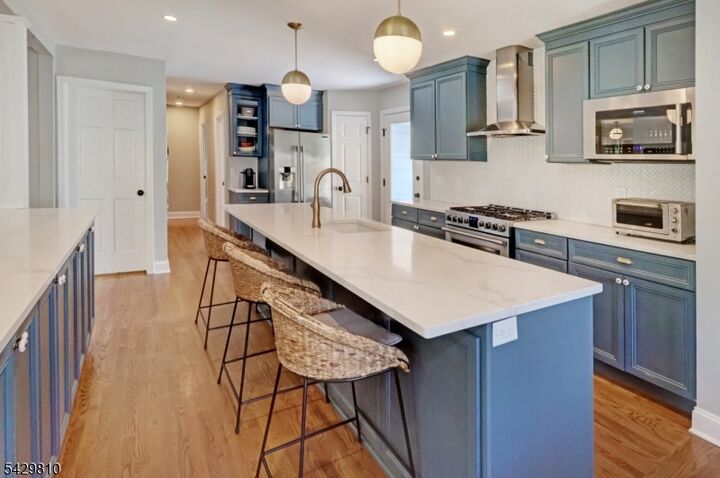 Property Photo: 96 Lessing Rd NJ 07052