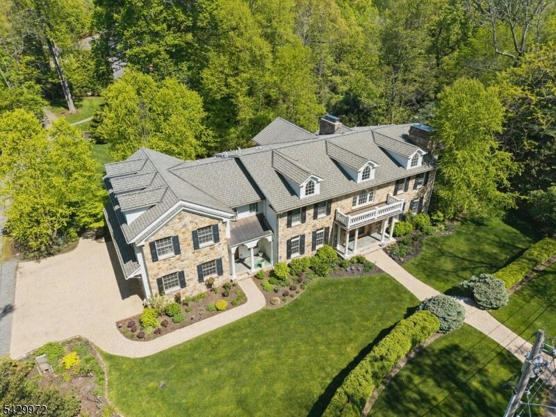 Property Photo: 9 Bishops Ln NJ 07078