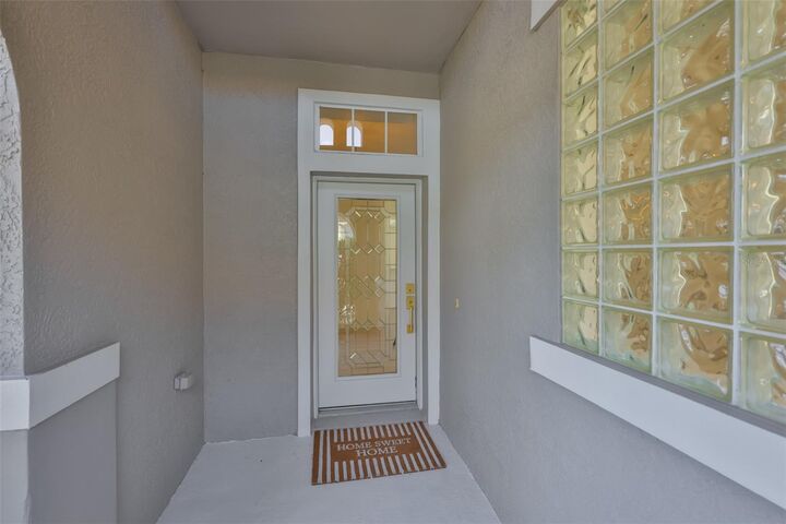 Property Photo:  448 Noble Faire Drive  FL 33573 