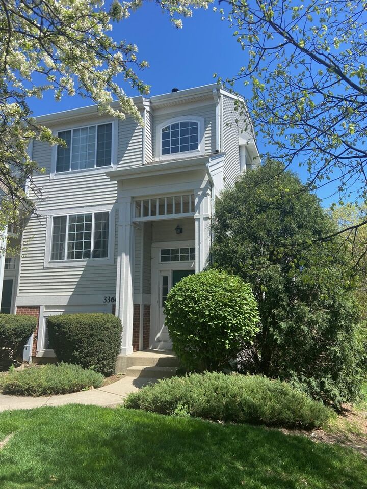 Property Photo:  3366 Ravinia Circle 3366  IL 60504 