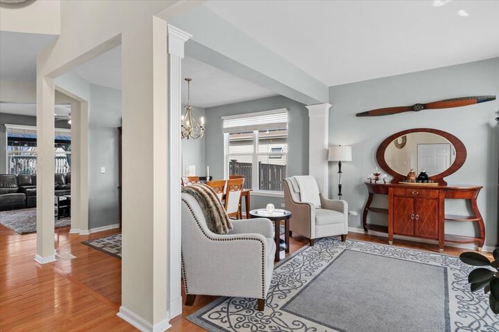 Property Photo:  724 N Misty Ridge Drive N  IL 60446 