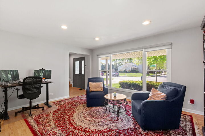 Property Photo:  