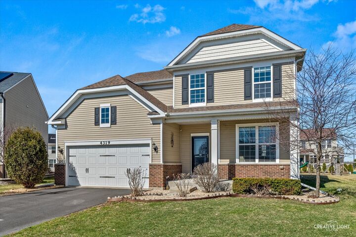 Property Photo:  