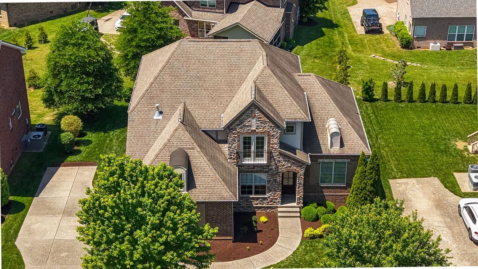 Property Photo:  1004 Avery Trace Cir  TN 37075 