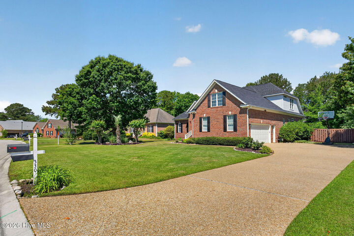 Property Photo: 330 Aldrich Lane NC 28411