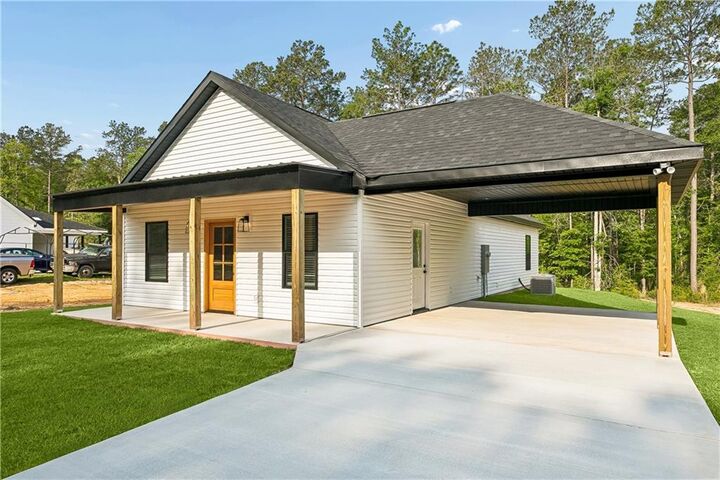 Property Photo: 57107 Oliphant Trail LA 70446