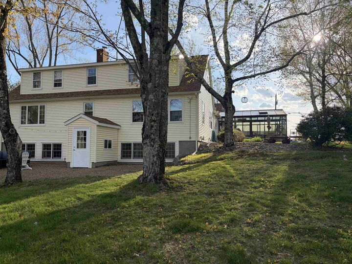 Property Photo:  76 Dow Road  NH 03049 