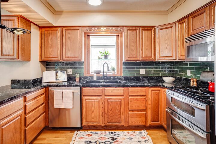 Property Photo:  2722 Vale Crest Road  MN 55422 