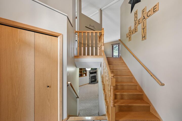 Property Photo:  2028 Meadow Street  MN 55322 