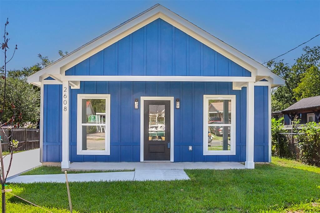 Property Photo:  2608 Cleveland Avenue  TX 76711 