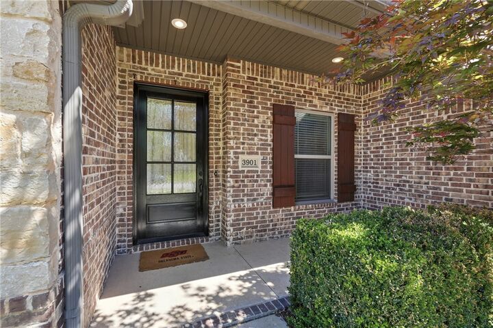 Property Photo:  3901 Lexington Drive  AR 72758 