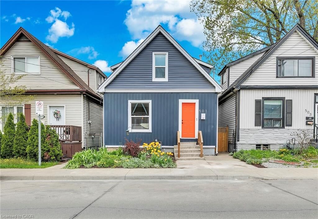 Property Photo:  501 Ferguson Avenue N  ON L8L 4Z4 