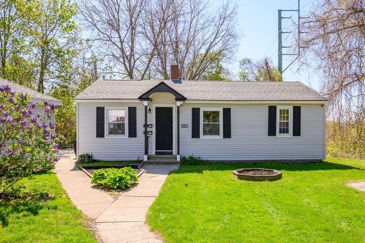 Property Photo:  280-R Weir St  MA 02780 