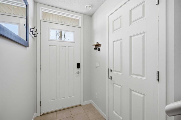Property Photo:  101 New Brighton Walk SE  AB T2Z 5C7 