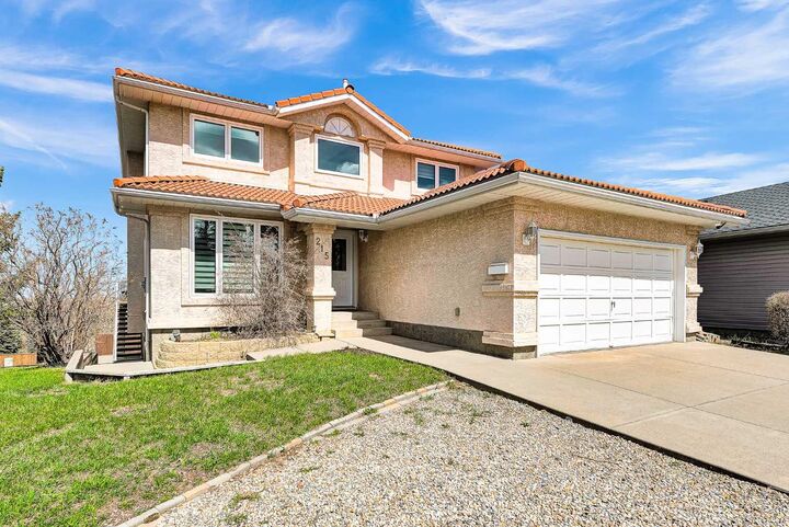 Property Photo: 215 Edgevalley Mews AB T3A 5E5