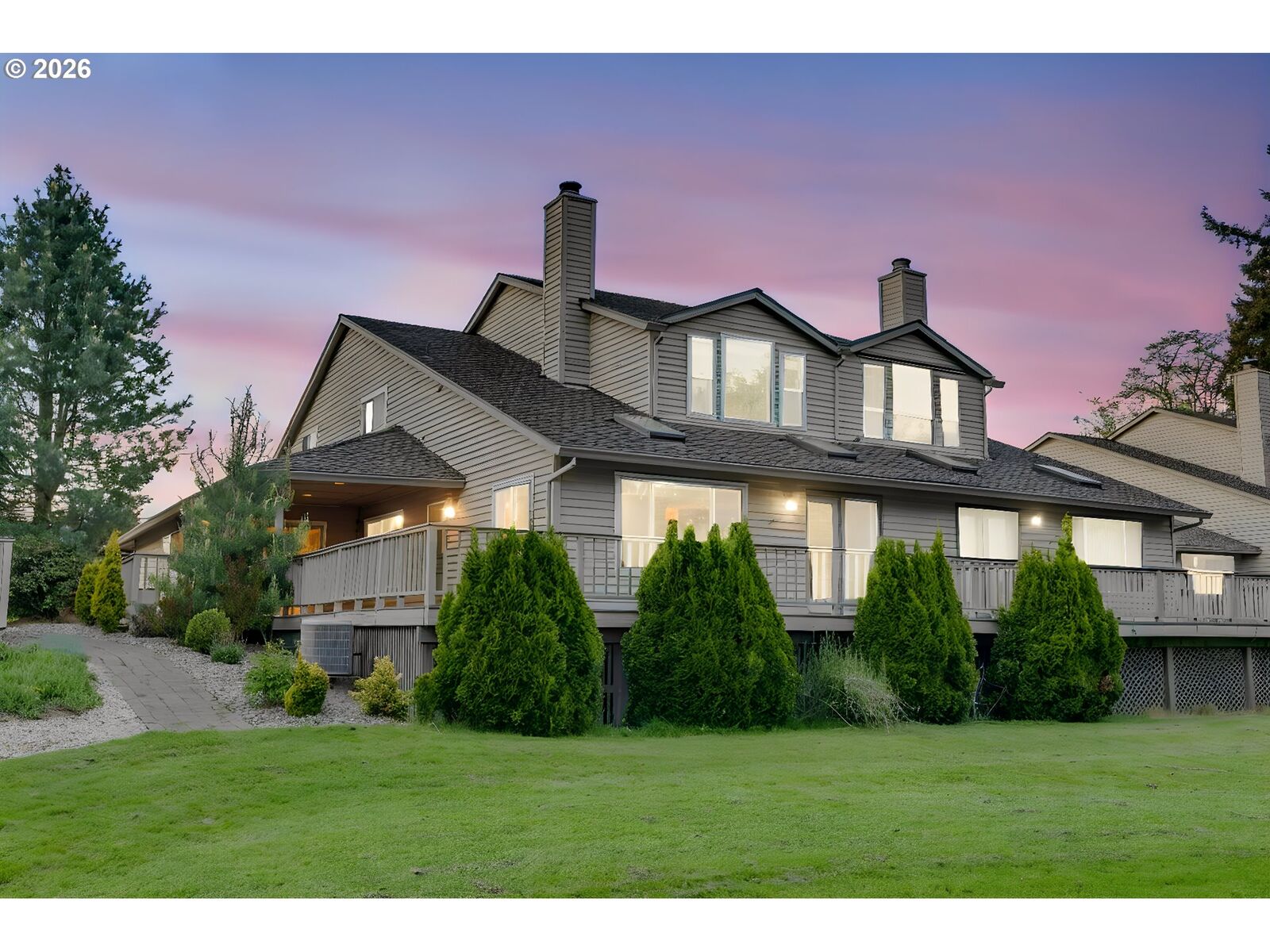 Property Photo: 1522 NE Marine Dr OR 97211