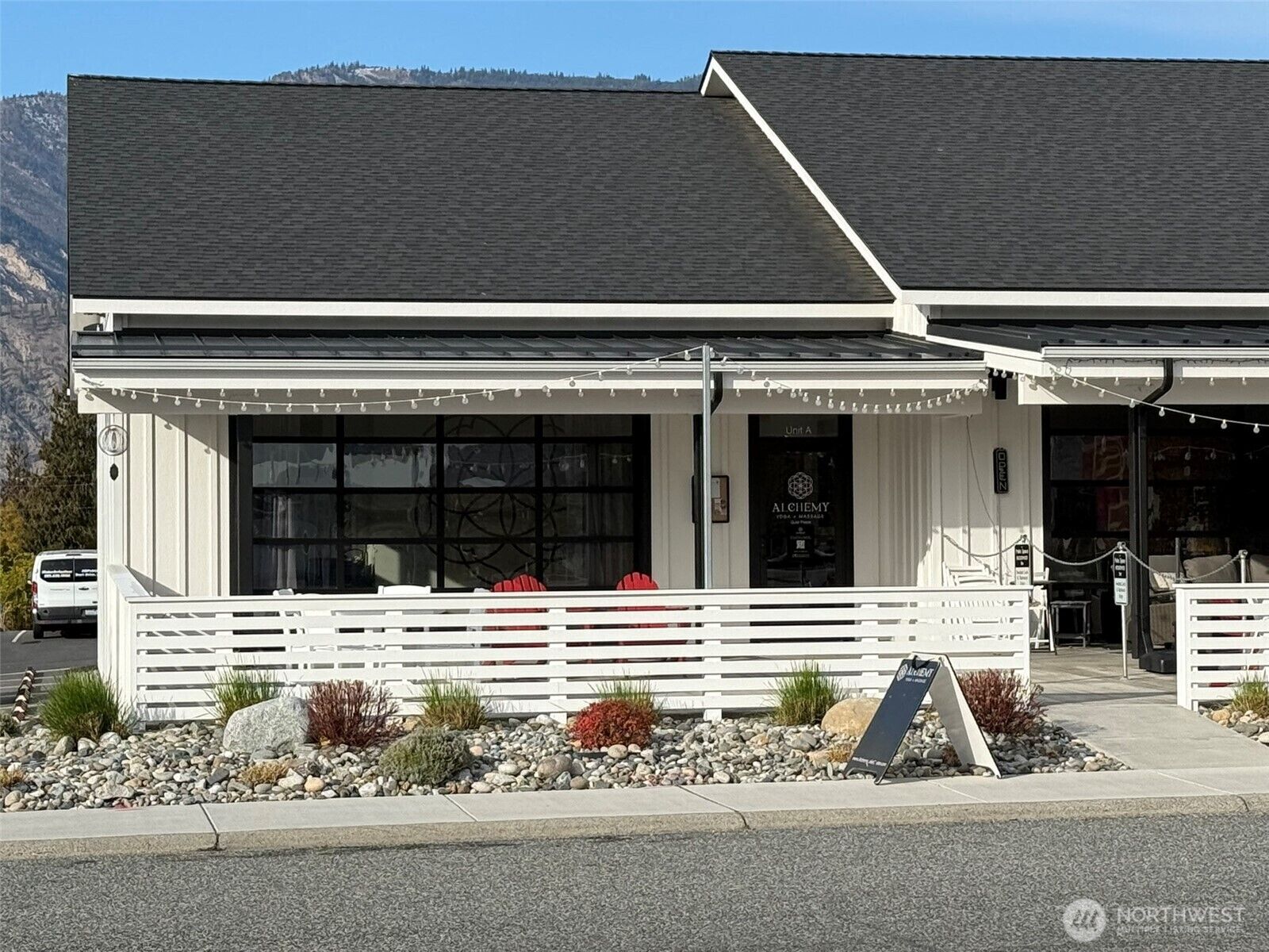 Property Photo:  94  Wapato Point Parkway A  WA 98831 