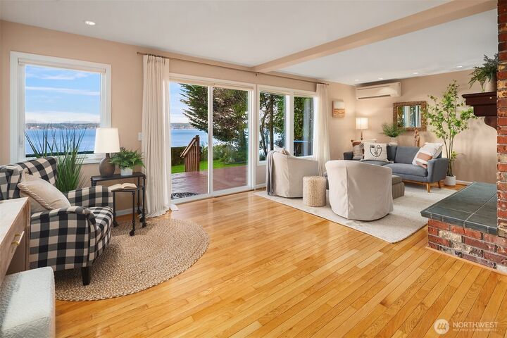 Property Photo:  2197  Highland Drive  WA 98282 