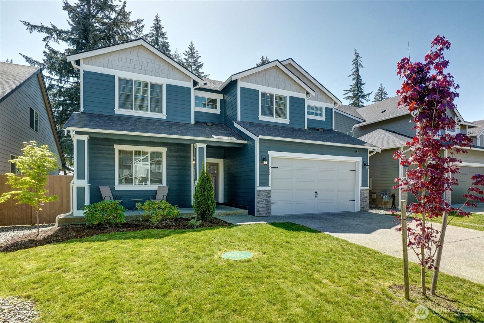 Property Photo:  210  191st Court E  WA 98387 