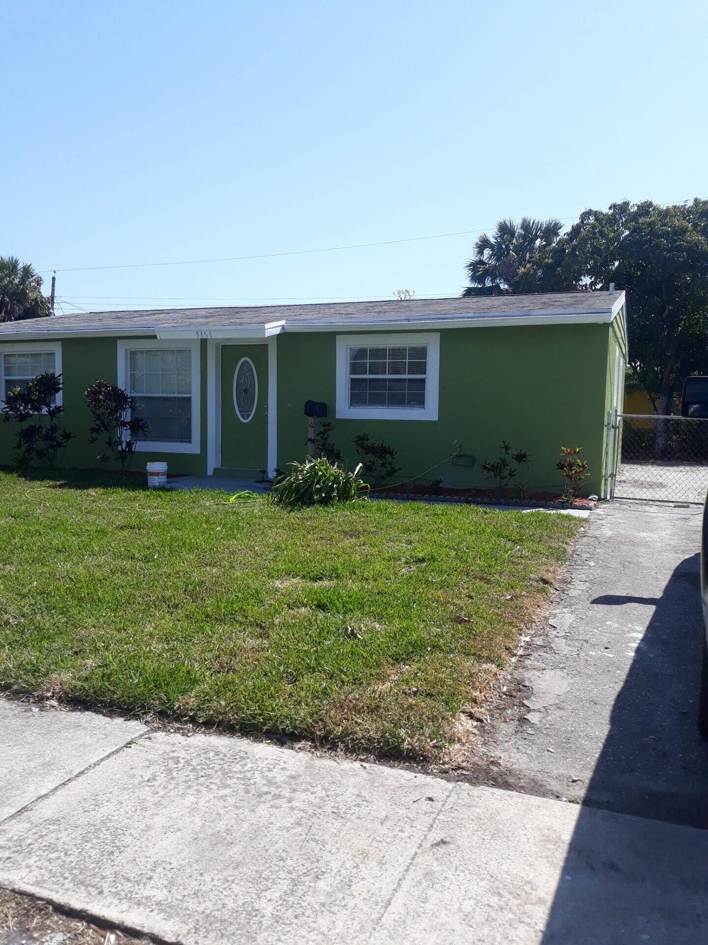 Property Photo:  5364 Helene Place  FL 33407 