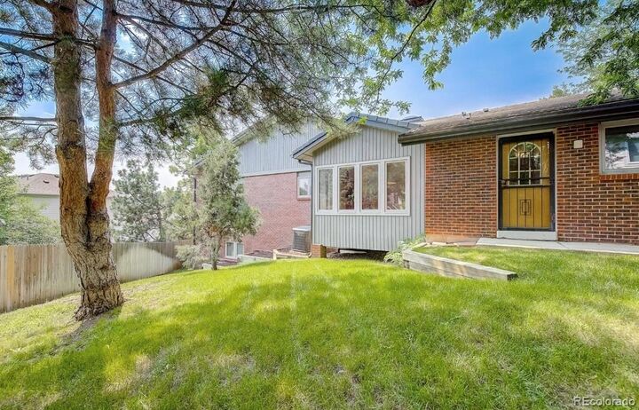 Property Photo:  27 Beacon Hill Lane  CO 80111 