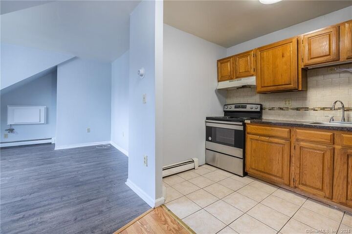 Property Photo:  56 Park Avenue 302  CT 06604 