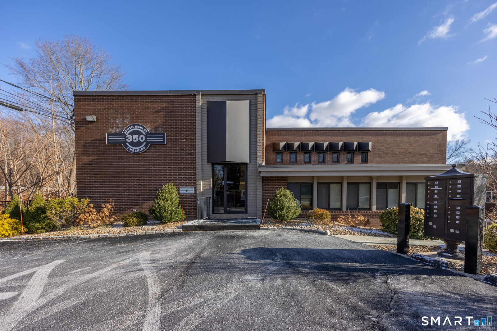 Property Photo:  350 South Main Street  CT 06410 