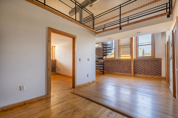 Property Photo:  325 Myrtle Avenue 1206  CT 06604 