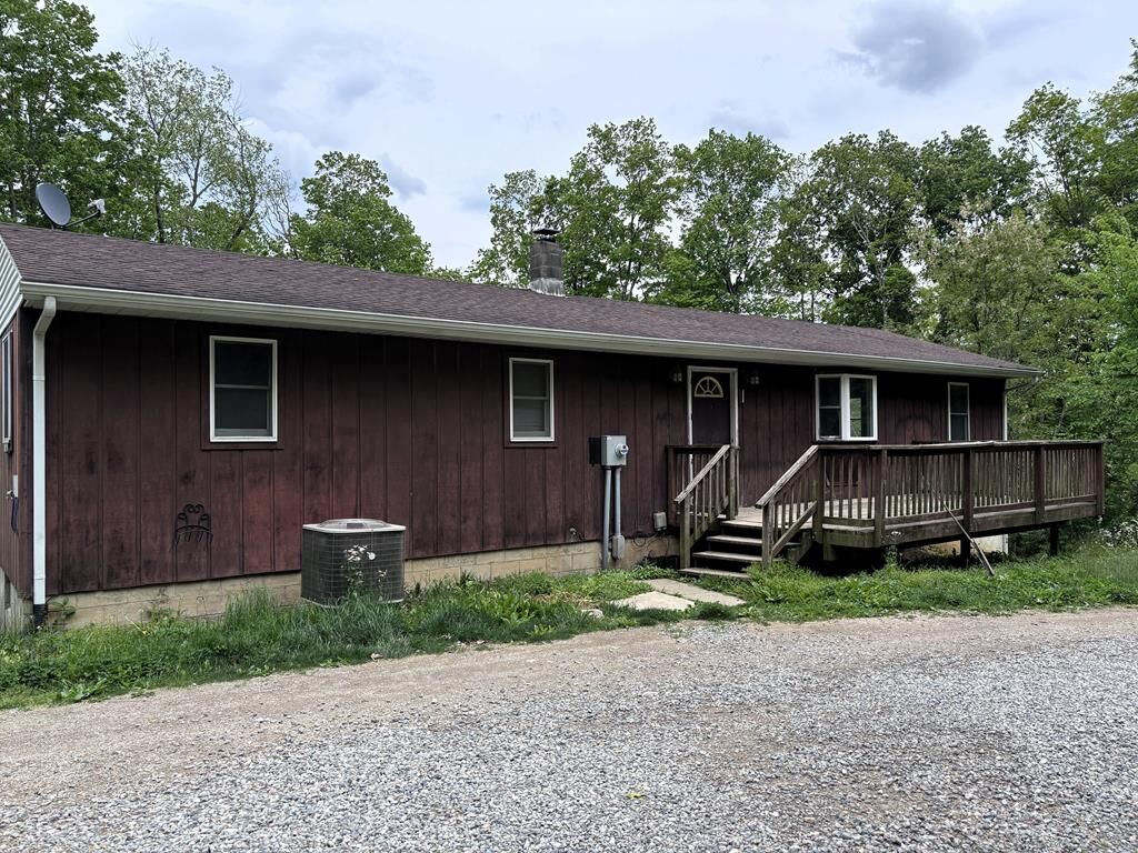 Property Photo: 185 True Hollow OH 45601