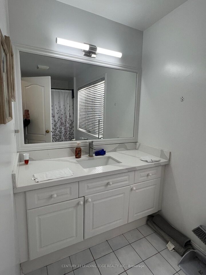 Property Photo:  83 Trumpeter Street  ON M1B 6H1 