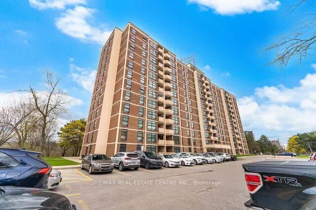 Property Photo:  345 Driftwood Avenue 1009  ON M3N 2P4 