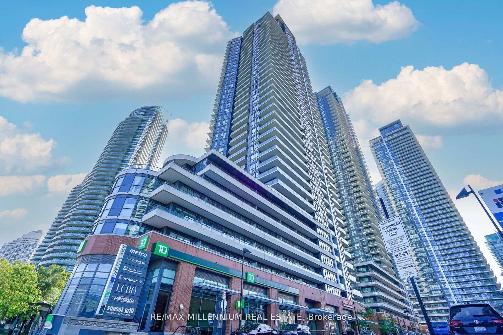 Property Photo: 2212 Lake Shore Boulevard W 308 ON M8V 0C2