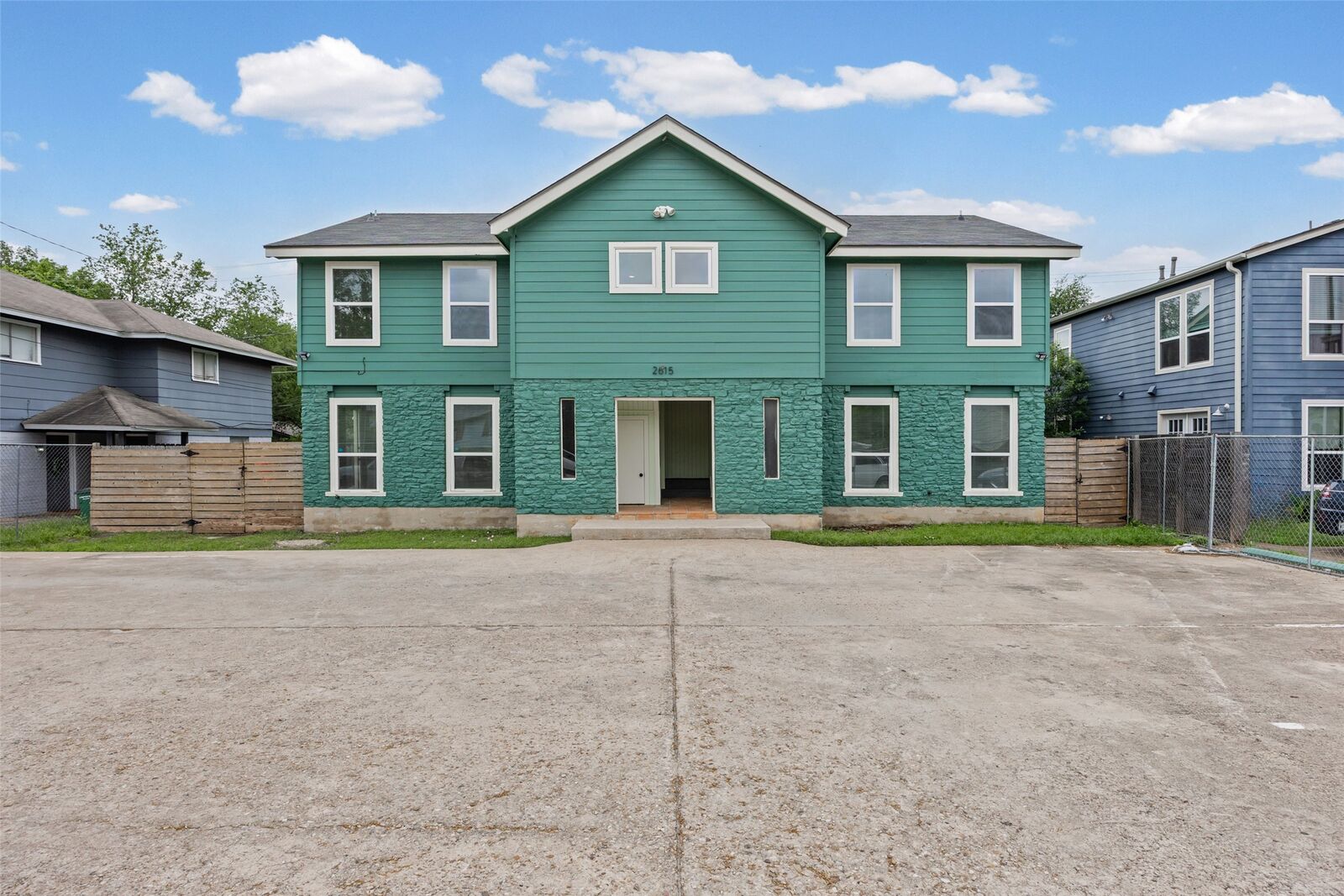 Property Photo:  2615 Ektom Drive A  TX 78745 