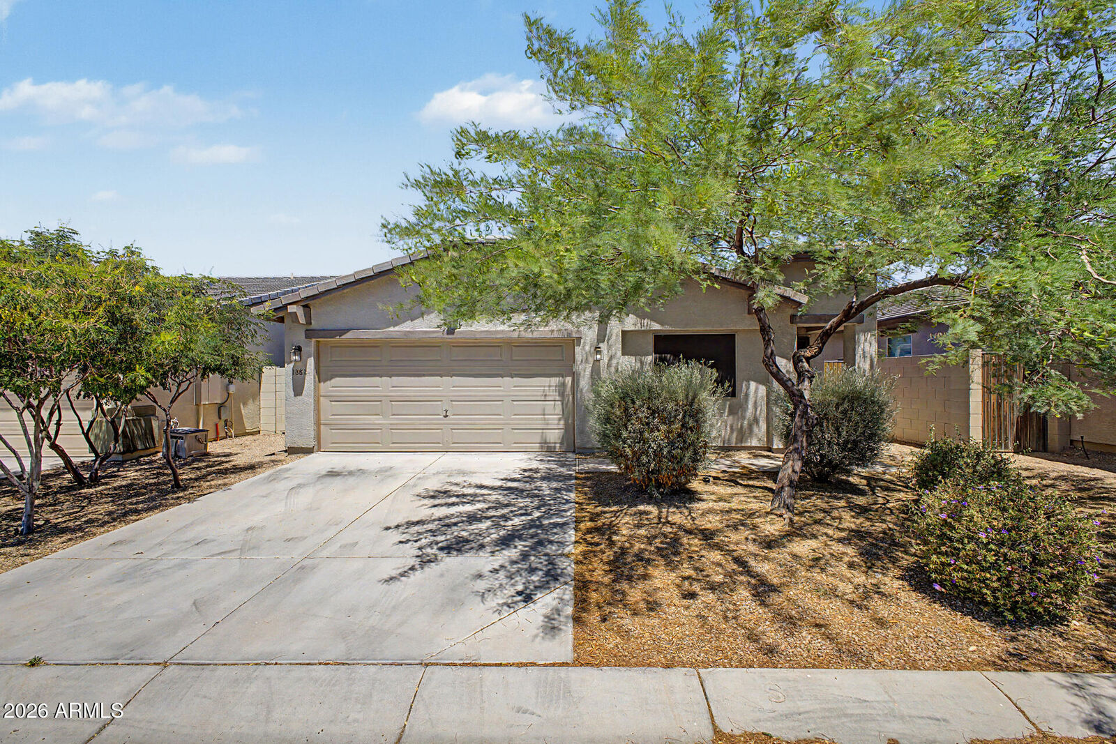 Property Photo:  1882 W Road Agent Street  AZ 85120 