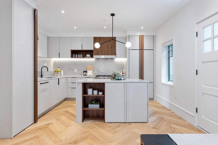 Property Photo: 7067 Cypress Street BC V6P 5M2
