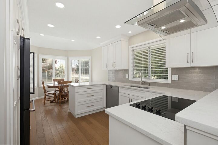 Property Photo: 32615 Murray Avenue 1 BC V2T 4T8