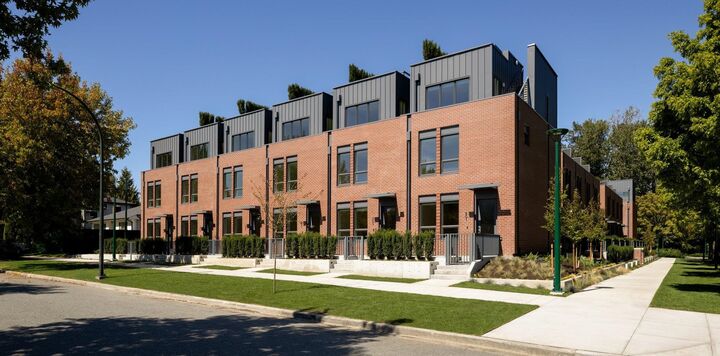 Property Photo: 810 W 37th Avenue BC V5Z 2L7